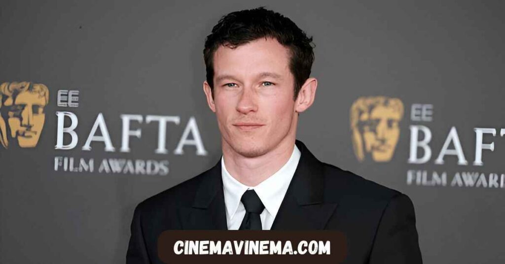 callum turner dua leep's boyfreind